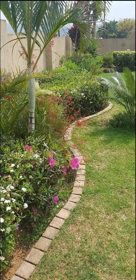 מאנזיני The Ridge Bnb מראה חיצוני תמונה