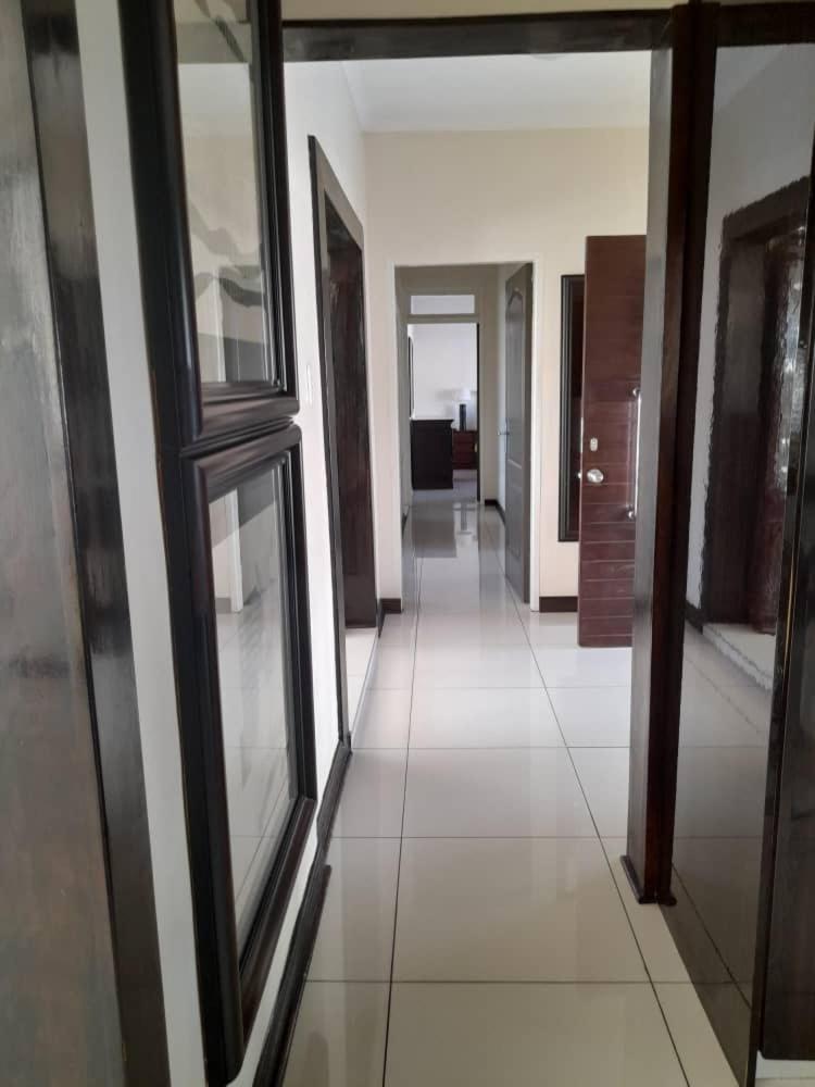 מאנזיני The Ridge Bnb מראה חיצוני תמונה