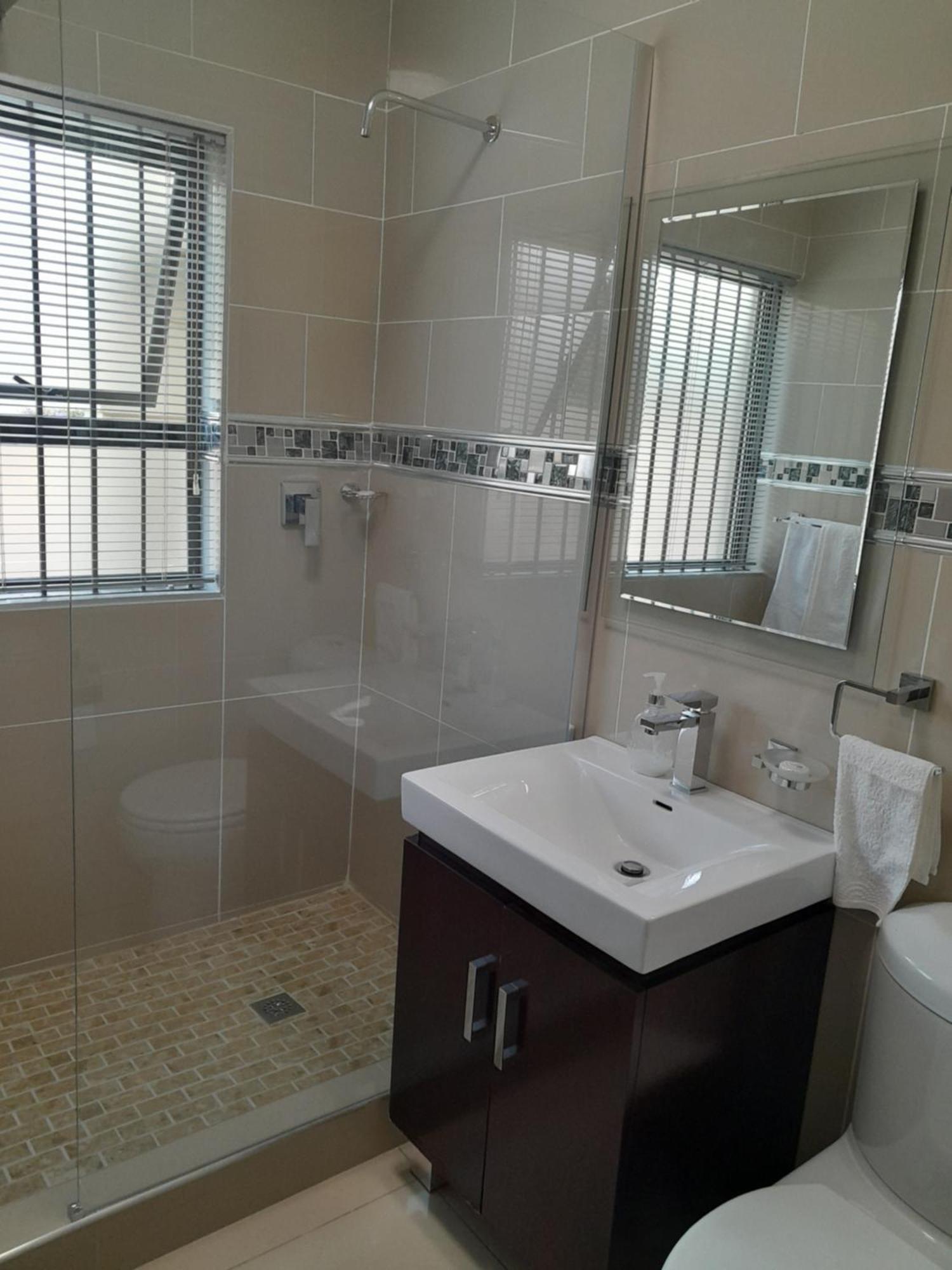 מאנזיני The Ridge Bnb מראה חיצוני תמונה